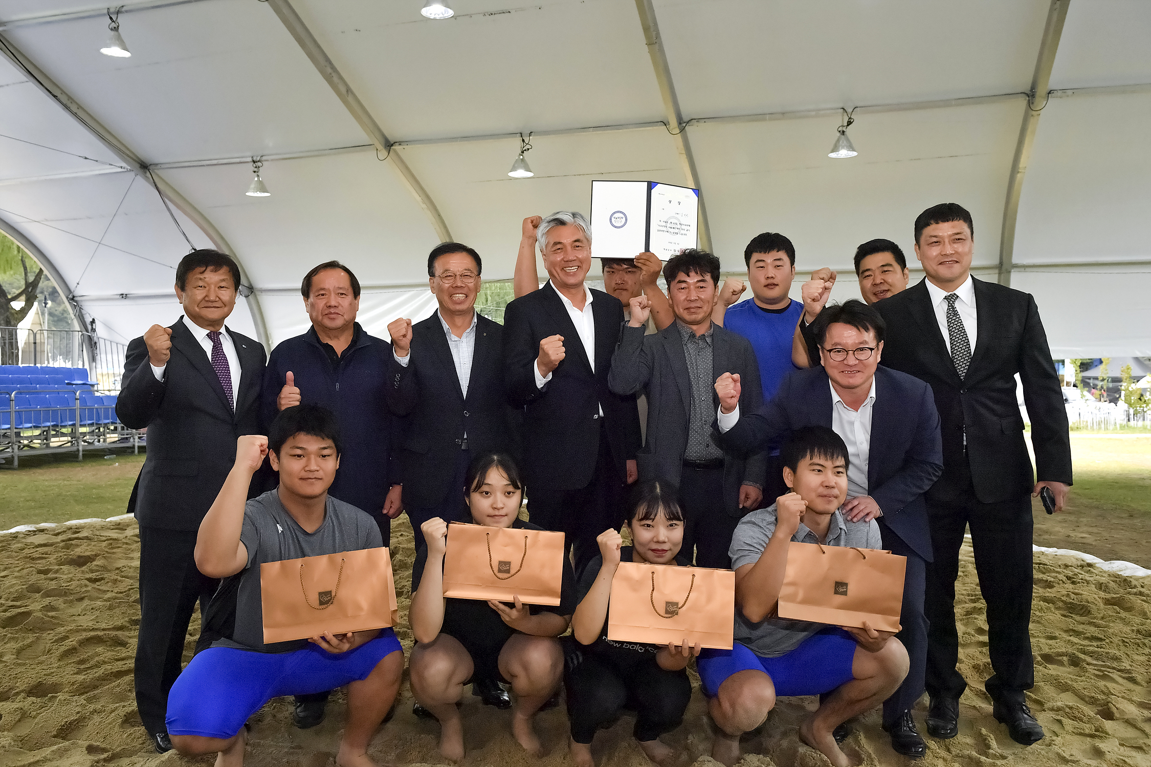 현장스케치(2020년 이전) - 제43회 정선아리랑제 이모저모 상세화면 | 정선열린군수실 > 일하는 정선군수 > 현장스케치(2020년 이전)